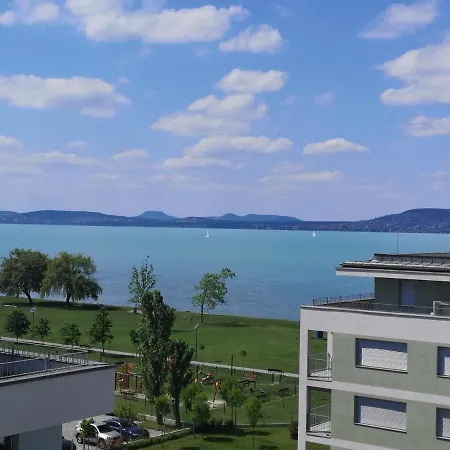 アパート Silver Gray