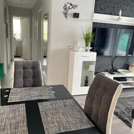 Silver Gray דירה בלטונללה